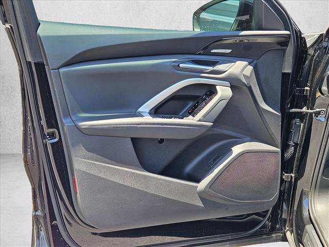Used 2025 Audi Q5 Premium Plus w/ Premium Plus AWD/4WD image 11