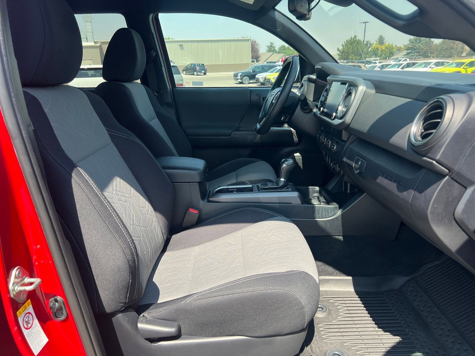 Used 2020 Toyota Tacoma 4x4 Double Cab image 30