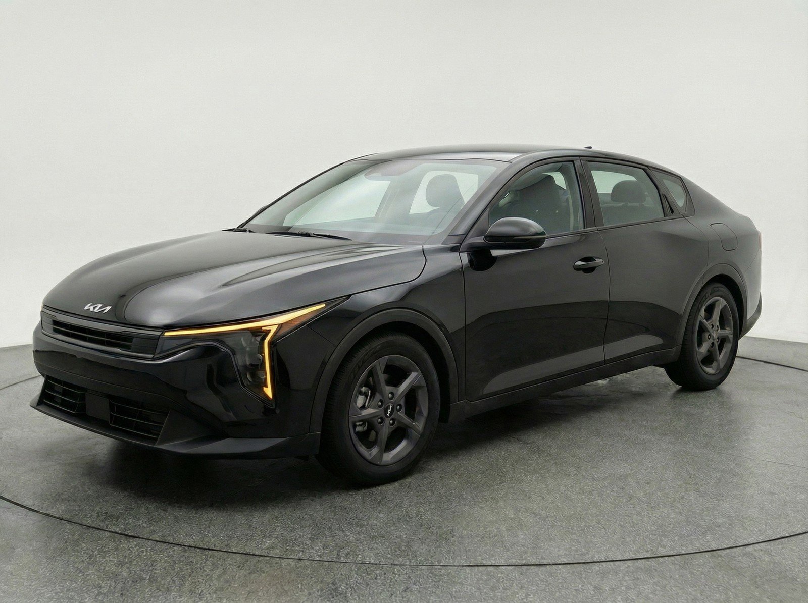 Used 2025 Kia K4 LXS image 3