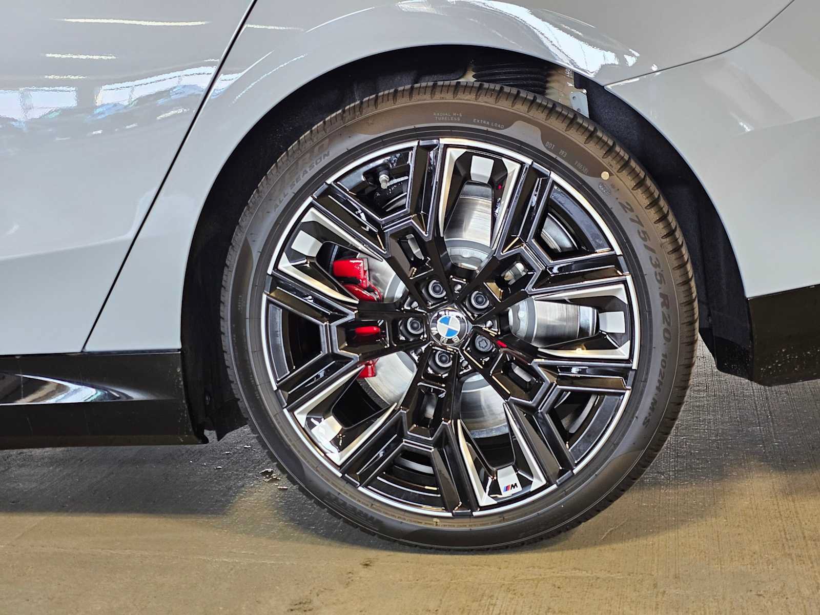New 2026 BMW i5 M60 w/ Executive Package AWD/4WD image 8