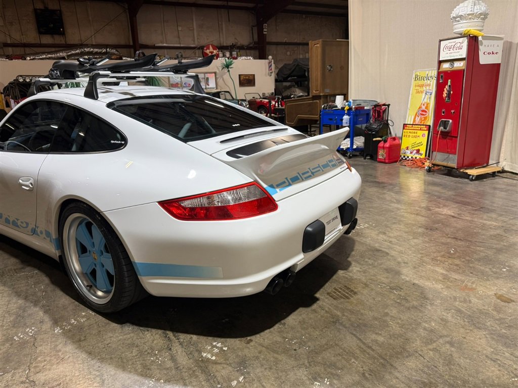 Used 2006 Porsche 911 GT3 RS image 18