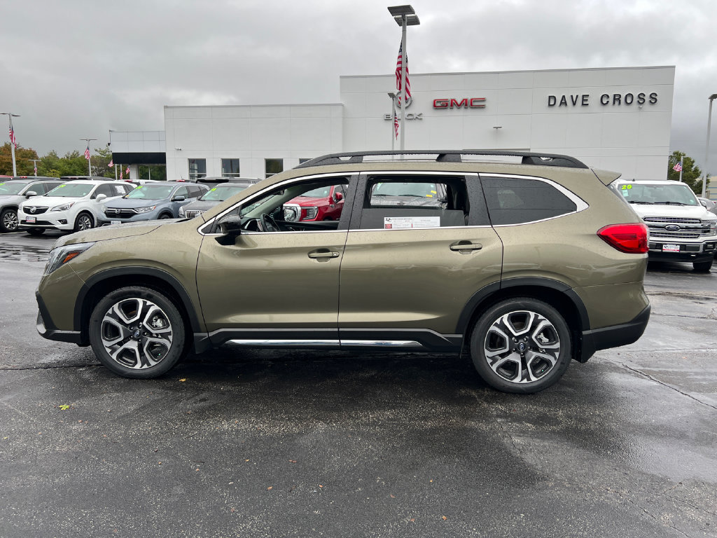 Used 2024 Subaru Ascent Limited w/ Technology Package AWD/4WD image 11