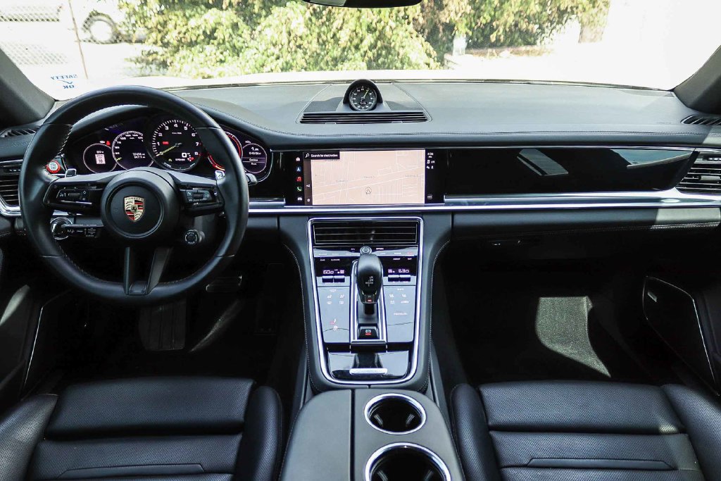 Used 2023 Porsche Panamera AWD/4WD image 13