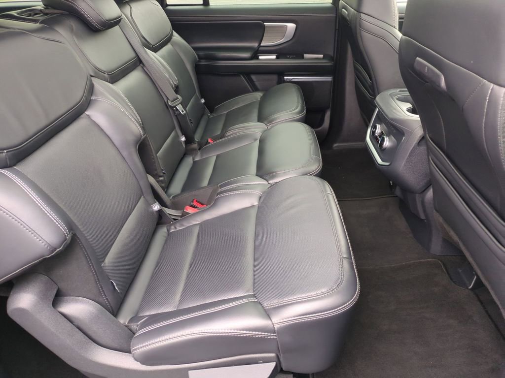 Used 2025 Ford Expedition Max Platinum AWD/4WD image 21