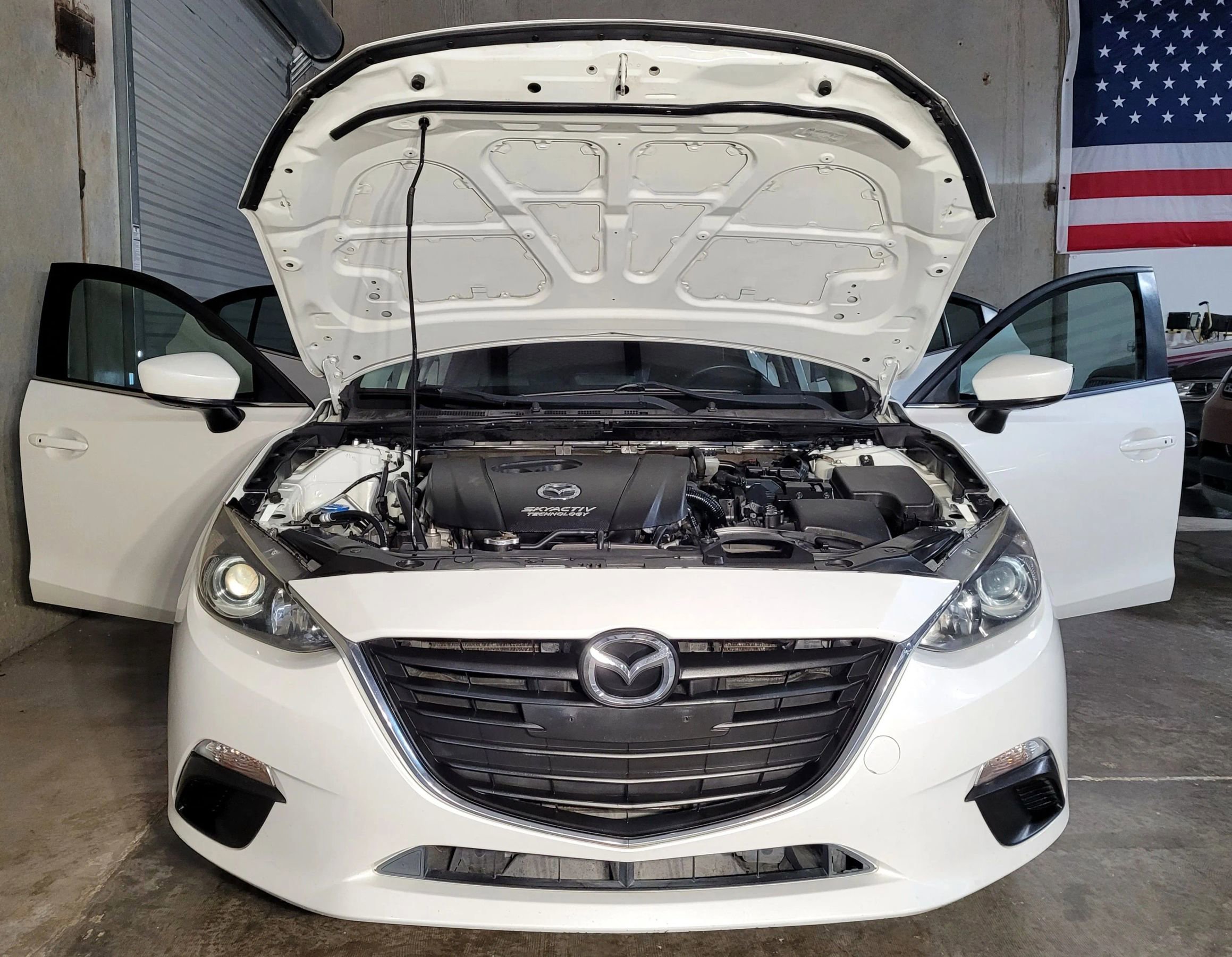 Used 2014 MAZDA MAZDA3 i Grand Touring image 12