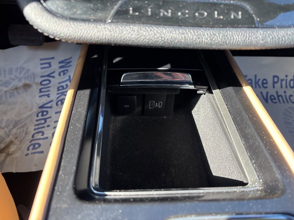 Used 2021 Lincoln Corsair Reserve image 40