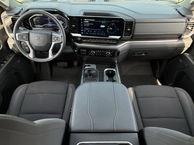 Used 2024 Chevrolet Silverado 1500 RST AWD/4WD image 11
