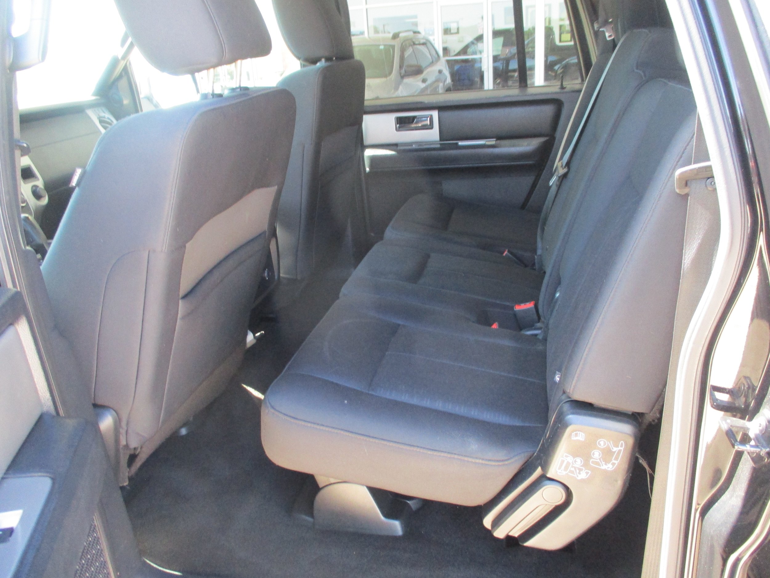 Used 2017 Ford Expedition EL XLT RWD image 5