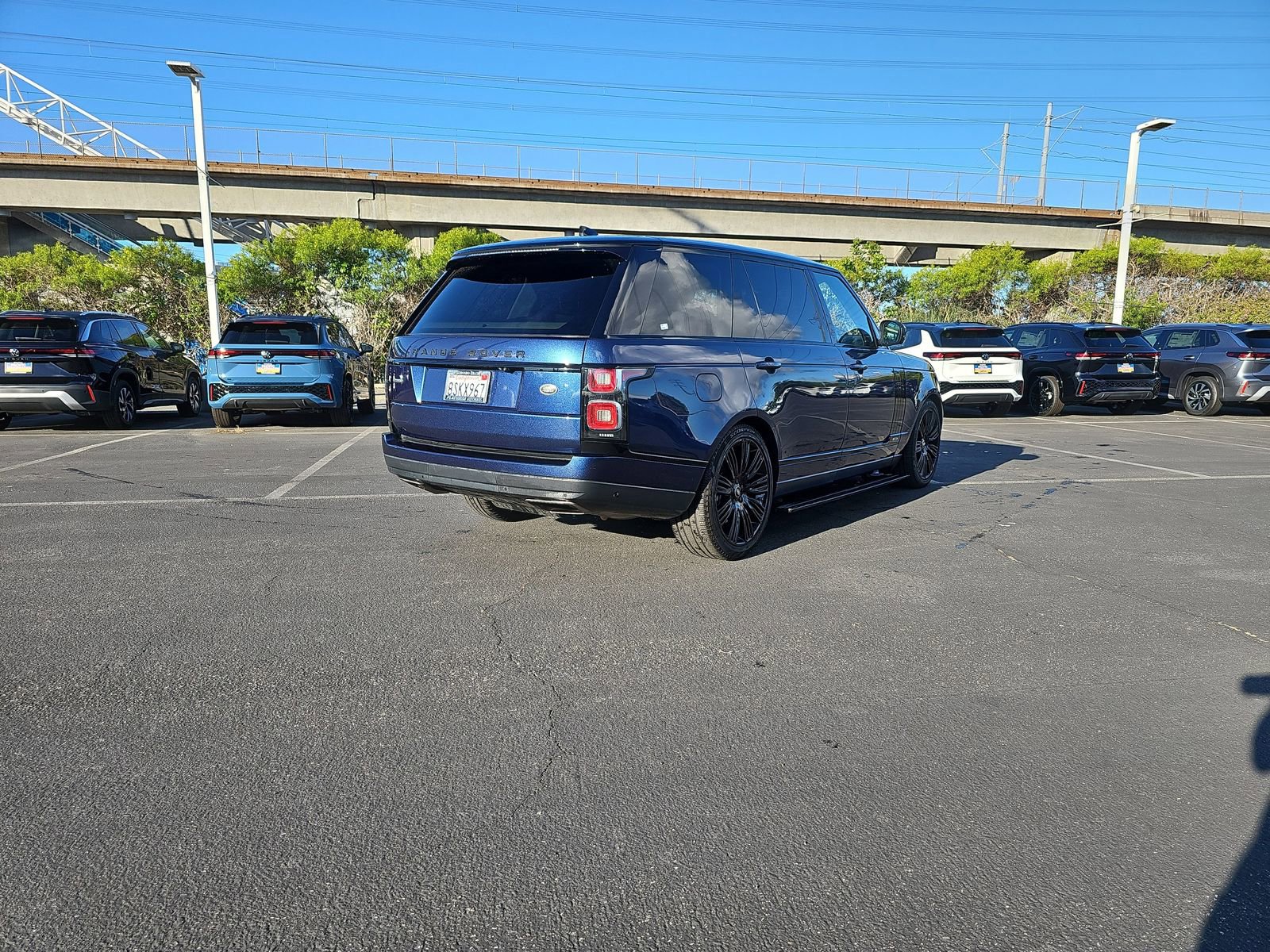 Used 2019 Land Rover Range Rover Long Wheelbase Supercharged image 7