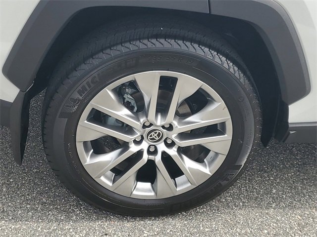 Used 2025 Toyota RAV4 Limited image 5