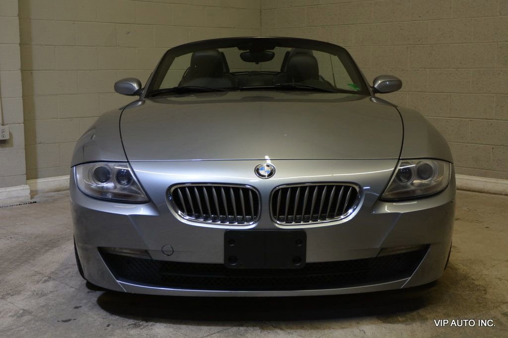Used 2006 BMW Z4 3.0si image 32