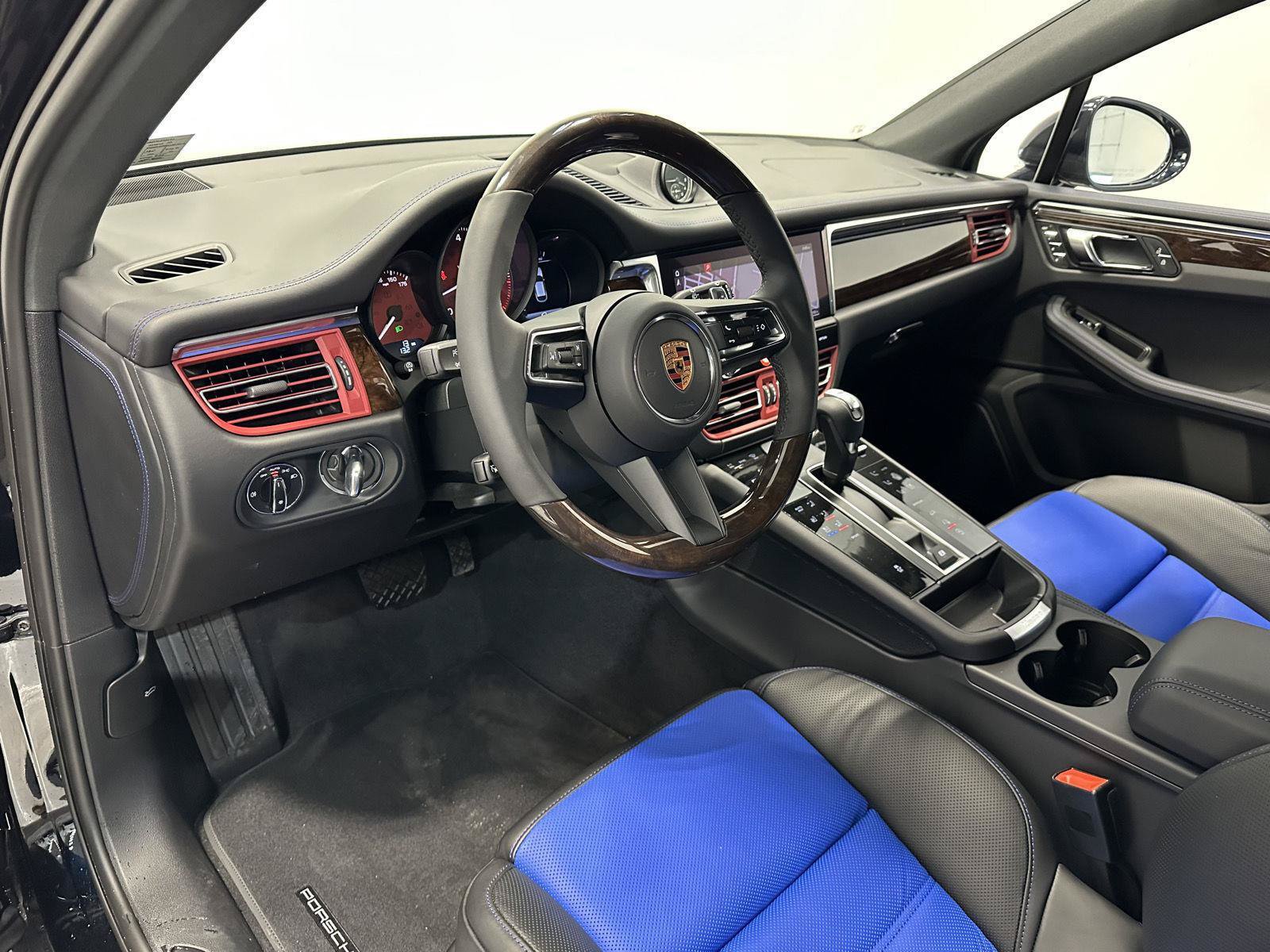 New 2026 Porsche Macan AWD/4WD image 4