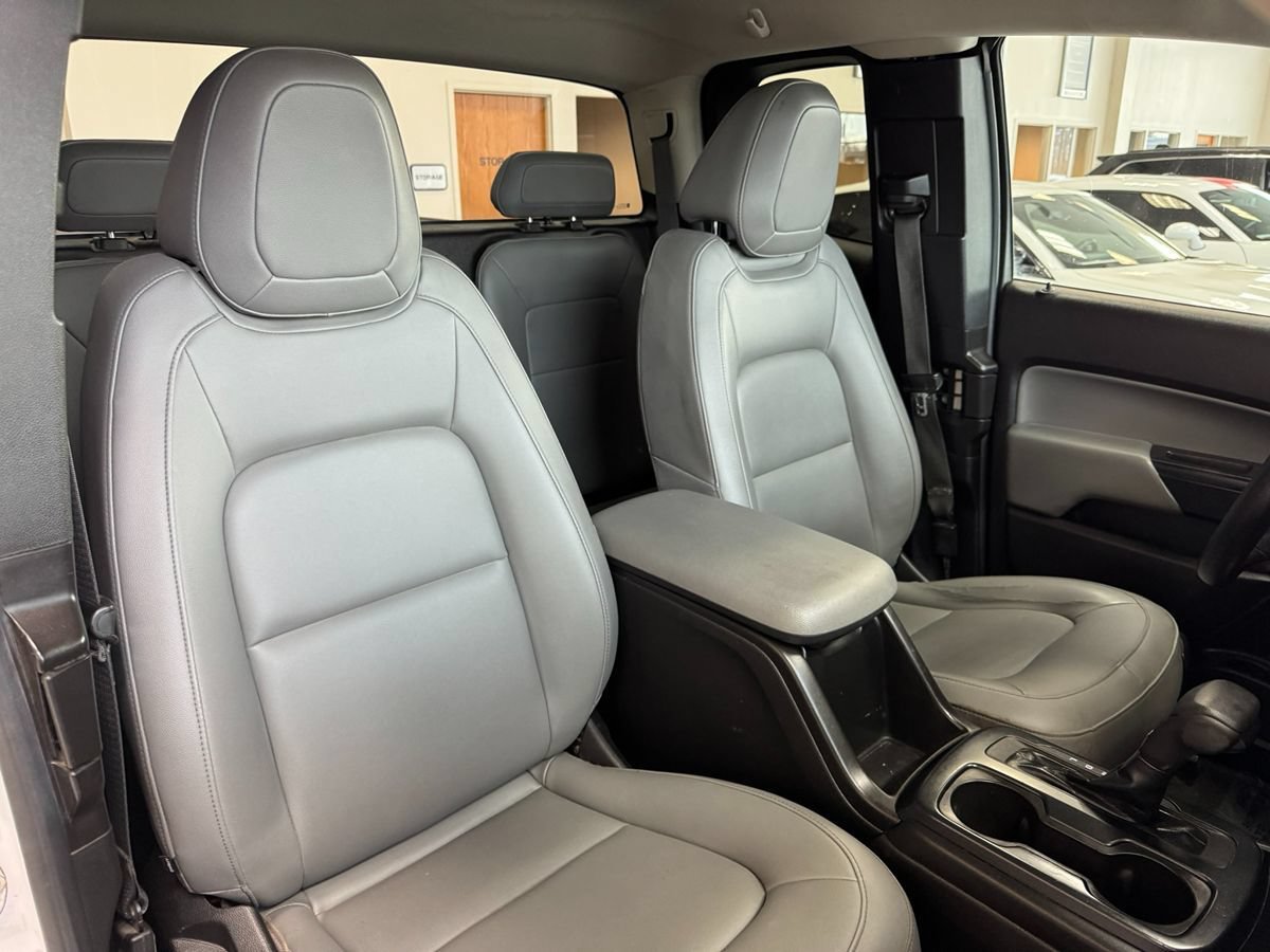 Used 2018 Chevrolet Colorado W/T w/ WT Convenience Package AWD/4WD image 18