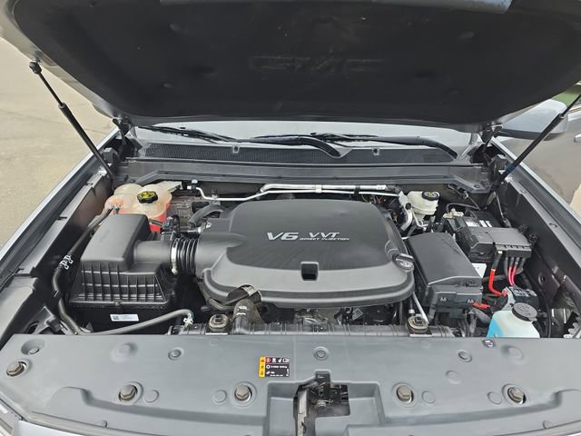 Used 2020 GMC Canyon SLE w/ Driver Alert Package image 43