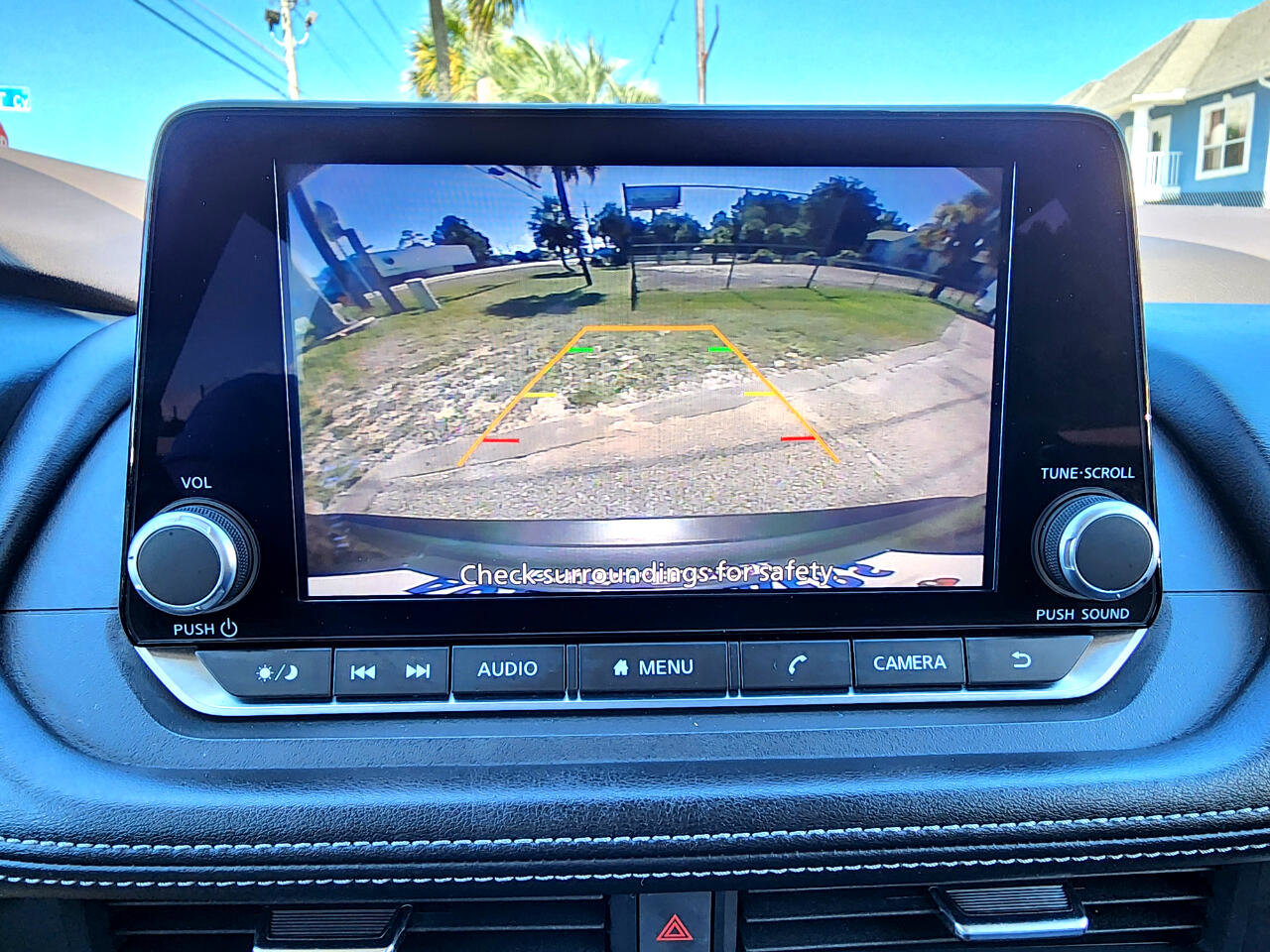 Used 2023 Nissan Rogue SV image 21