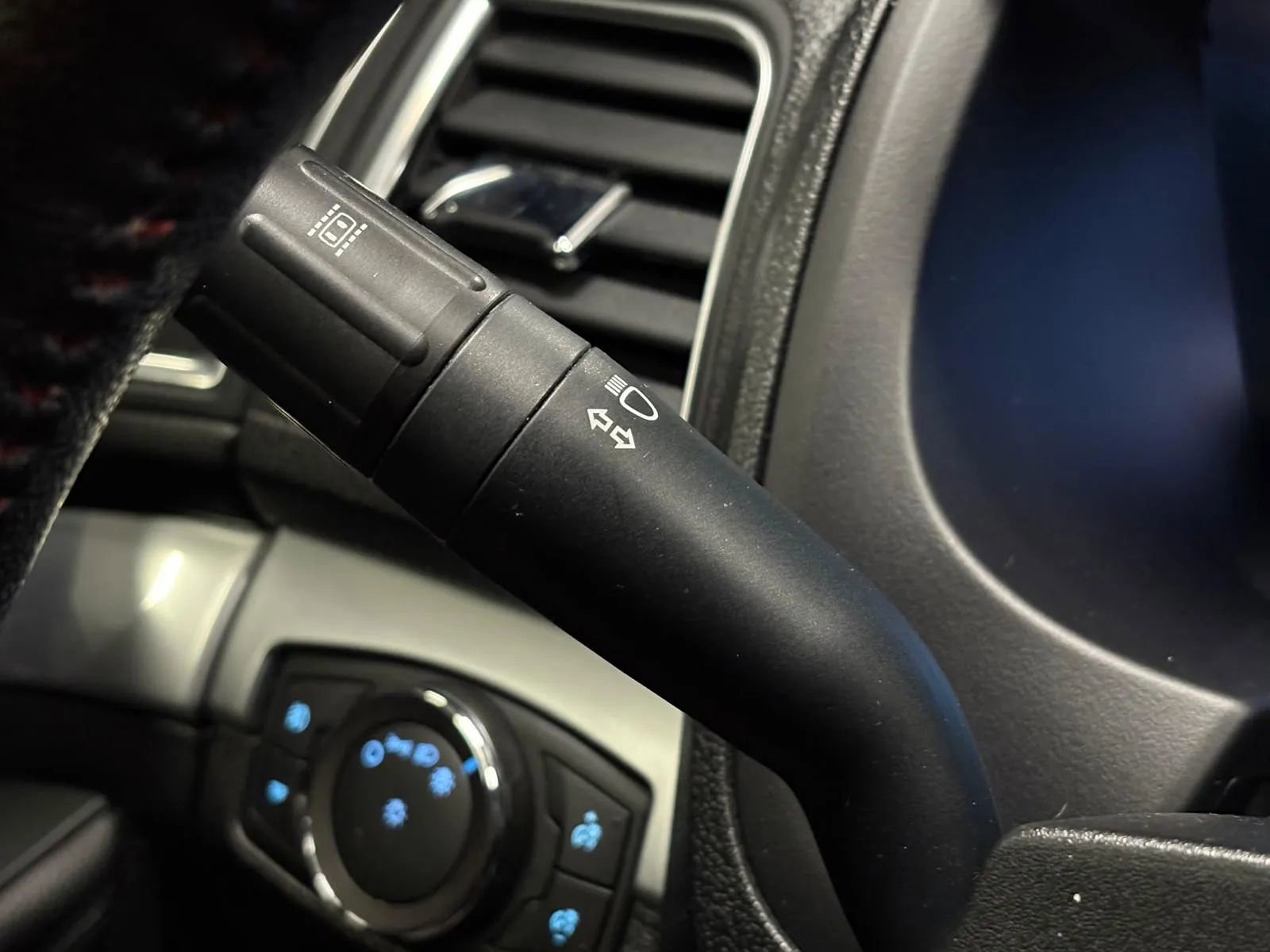 Used 2018 Ford Explorer Sport w/ Equipment Group 401A image 42