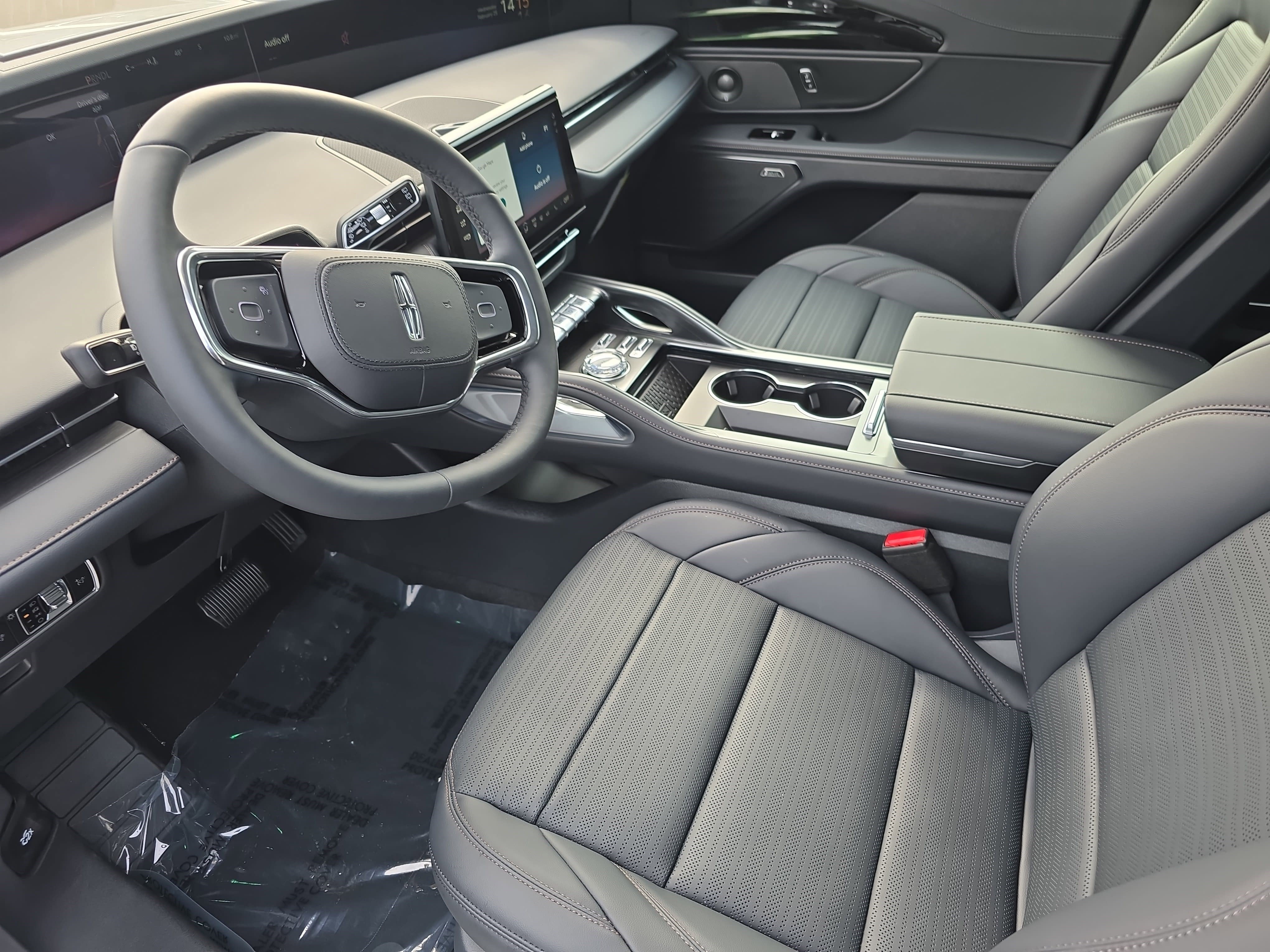 New 2026 Lincoln Nautilus Reserve w/ Jet Appearance Package AWD/4WD image 15