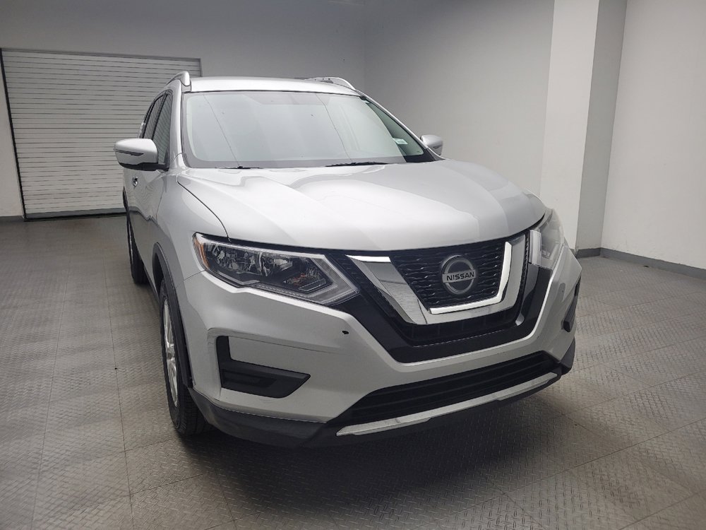 Used 2018 Nissan Rogue SV image 14