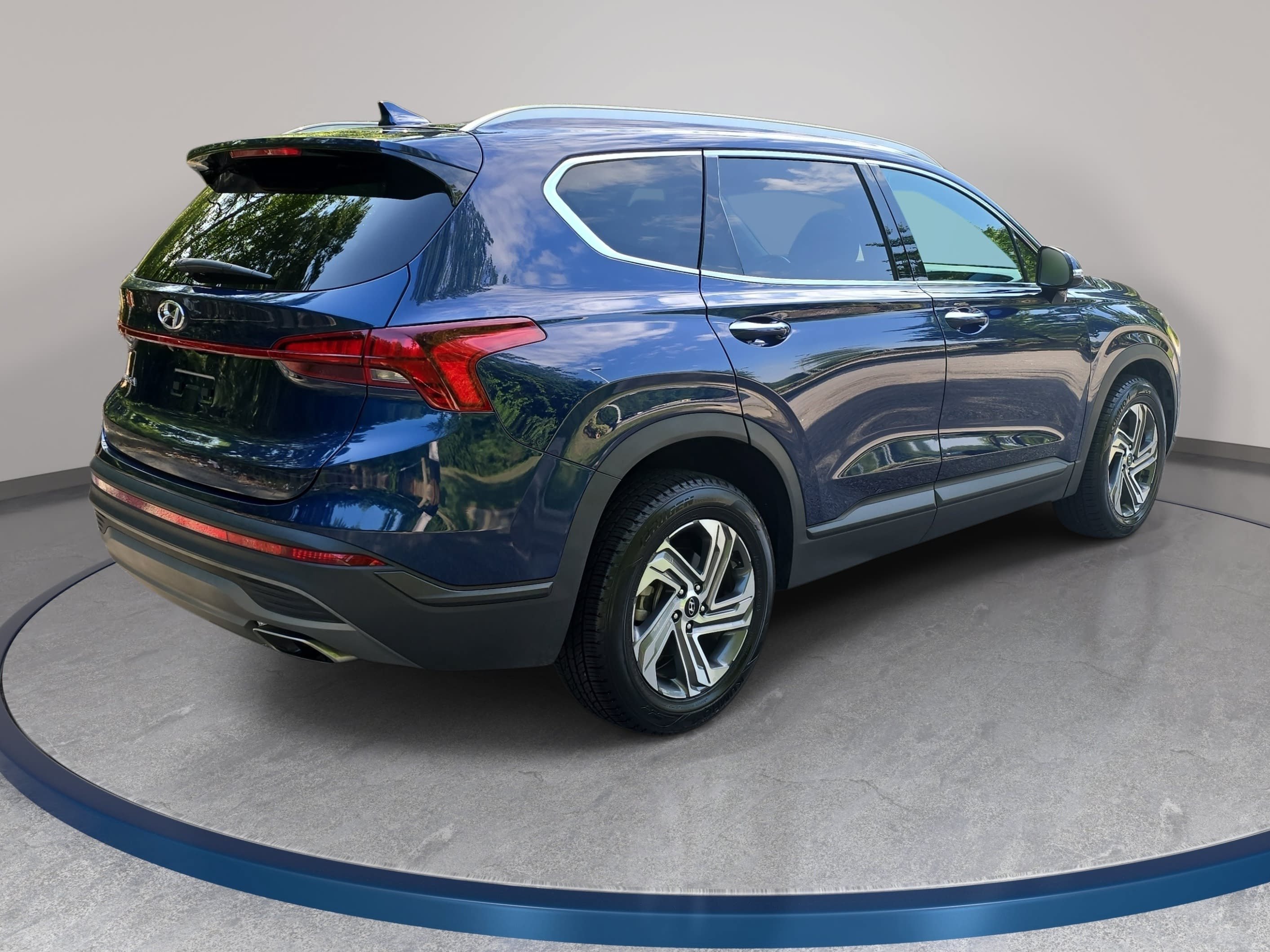 Used 2023 Hyundai Santa Fe SEL FWD image 5
