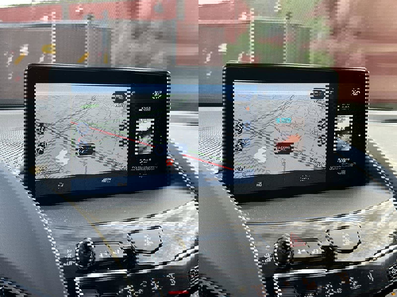 Certified 2025 Acura RDX SH-AWD w/ Technology Package image 17