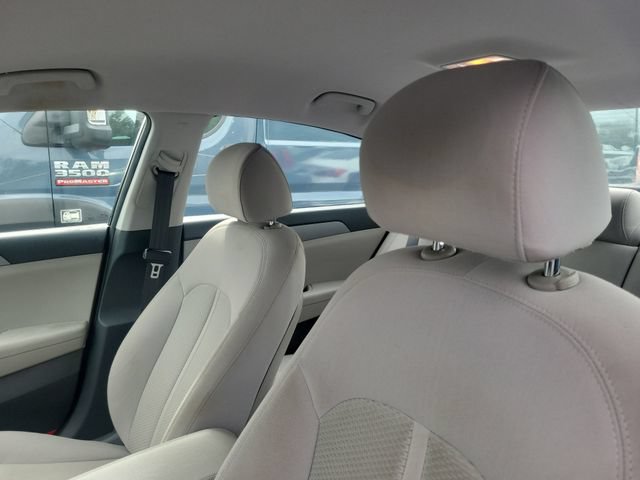 Used 2018 Hyundai Sonata SE FWD image 17