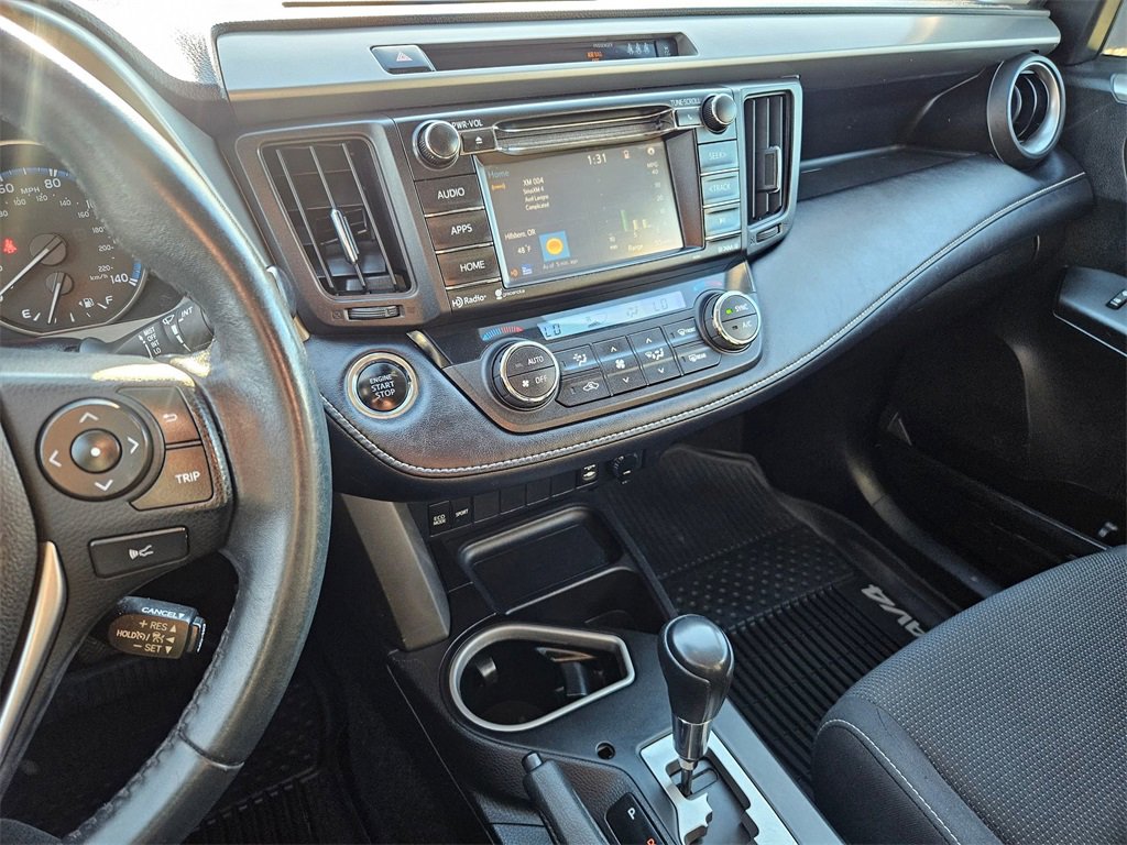 Used 2018 Toyota RAV4 XLE image 19