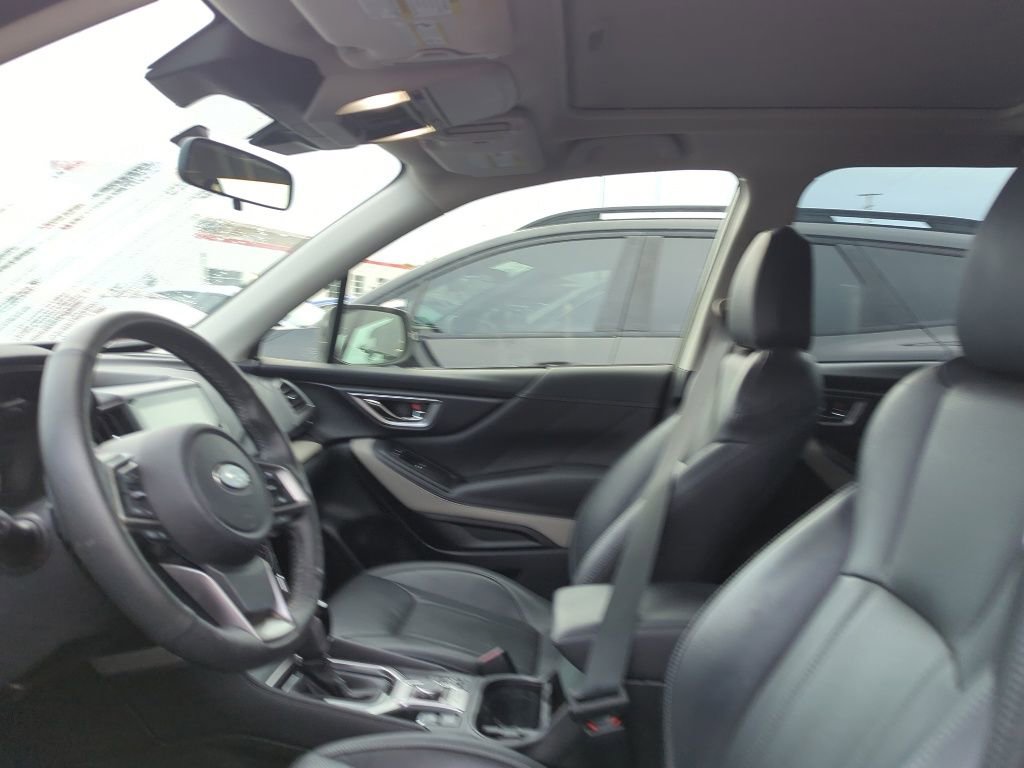 Used 2023 Subaru Forester Limited AWD/4WD image 6