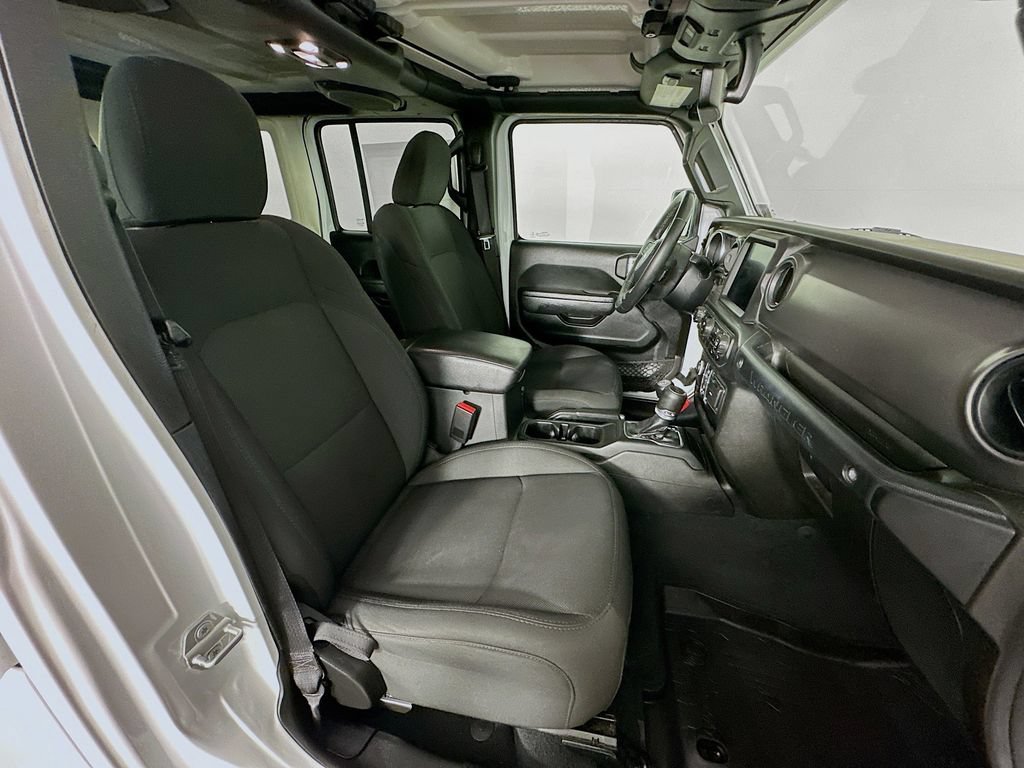 Used 2022 Jeep Wrangler Unlimited Sport AWD/4WD image 36