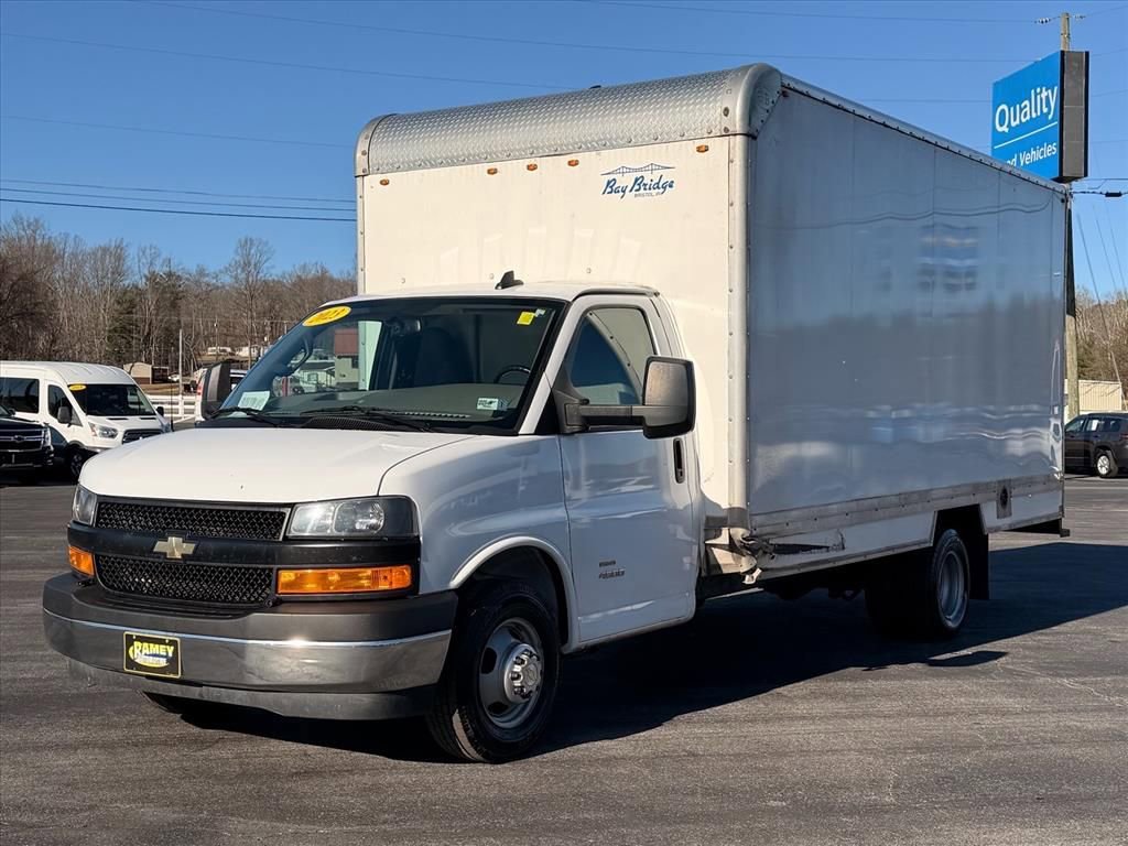 Used 2023 Chevrolet Express 4500 Extended w/ Power Convenience Package image 10