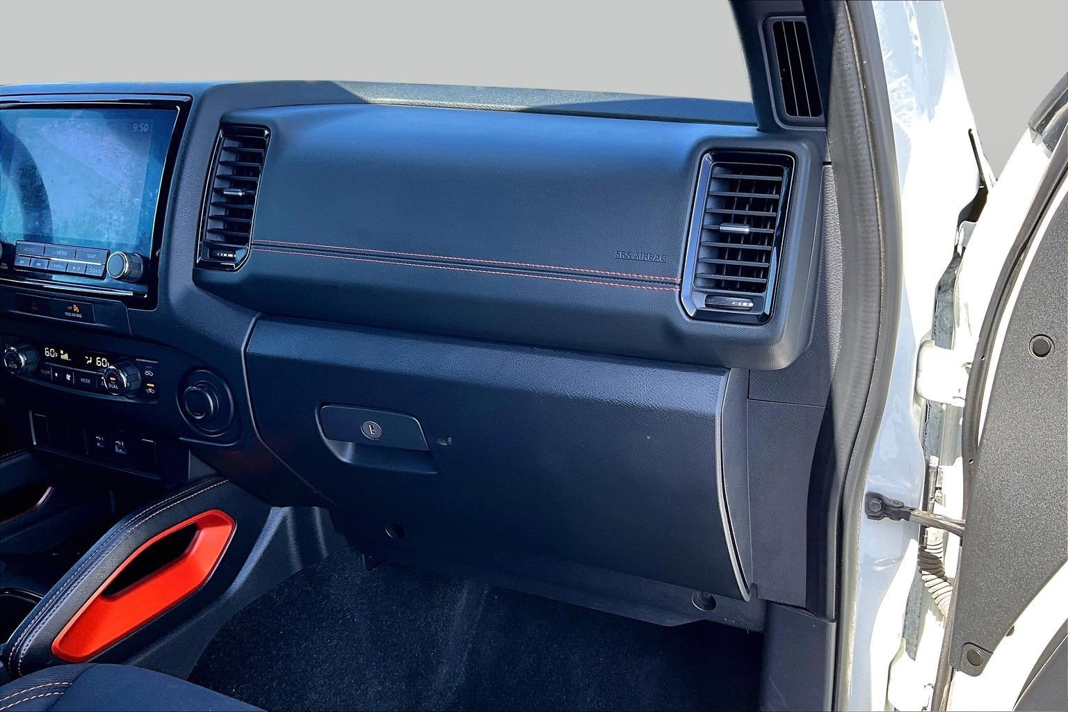 Used 2022 Nissan Frontier Pro-X RWD image 15