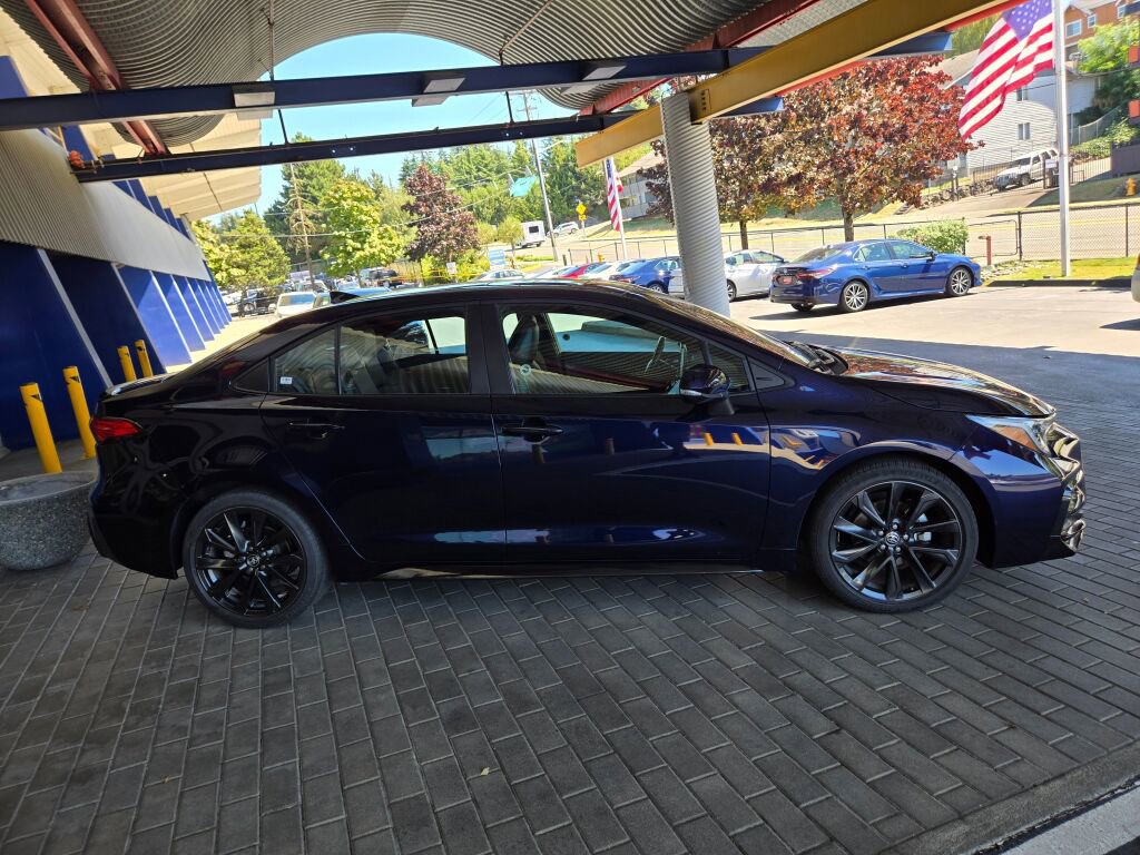 Used 2023 Toyota Corolla XSE w/ Carpet Mat Package (TMS) image 4