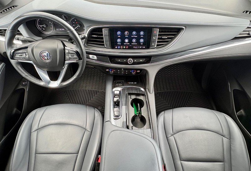 Used 2022 Buick Enclave Essence w/ Experience Buick Package FWD image 15
