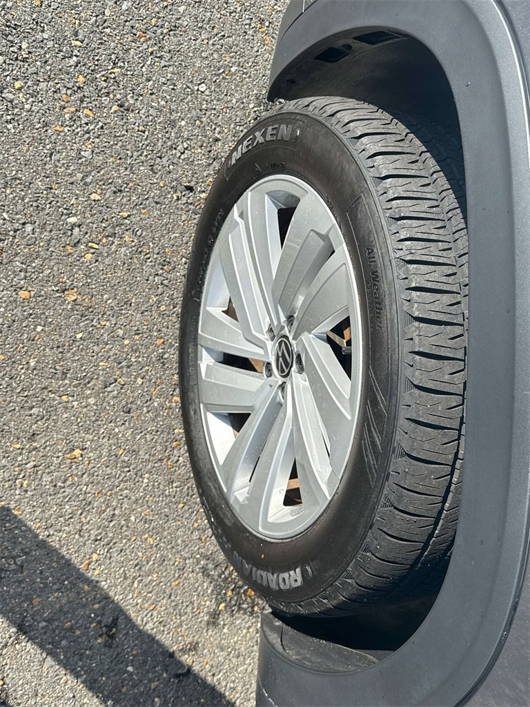 Used 2023 Volkswagen Atlas Cross Sport SE image 6