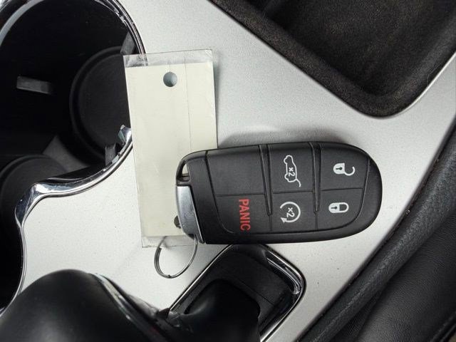 Used 2015 Jeep Grand Cherokee Altitude image 26