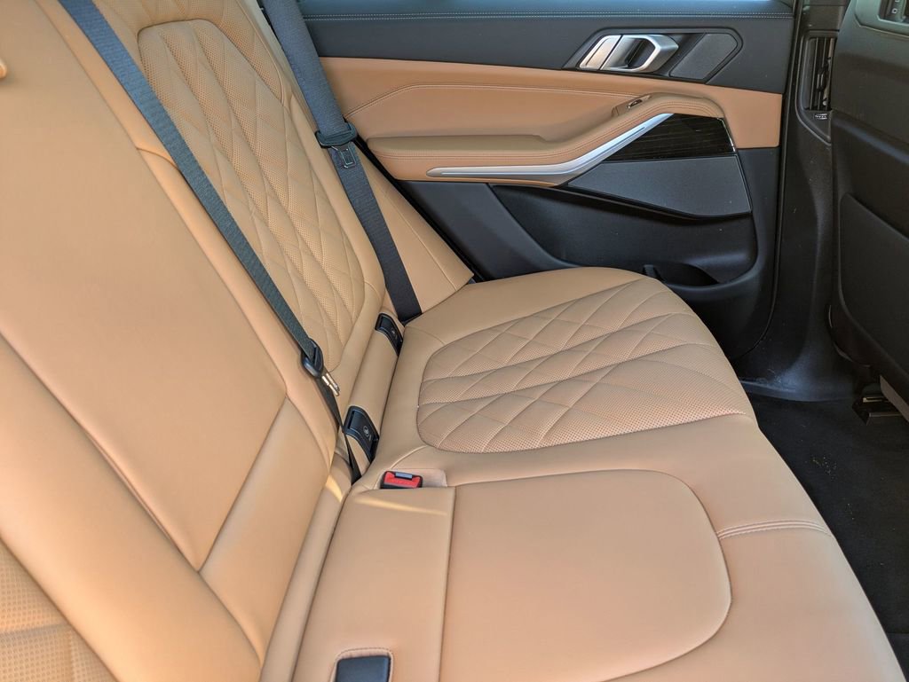 Certified 2025 BMW X5 xDrive40i w/ Climate Comfort Package AWD/4WD image 36