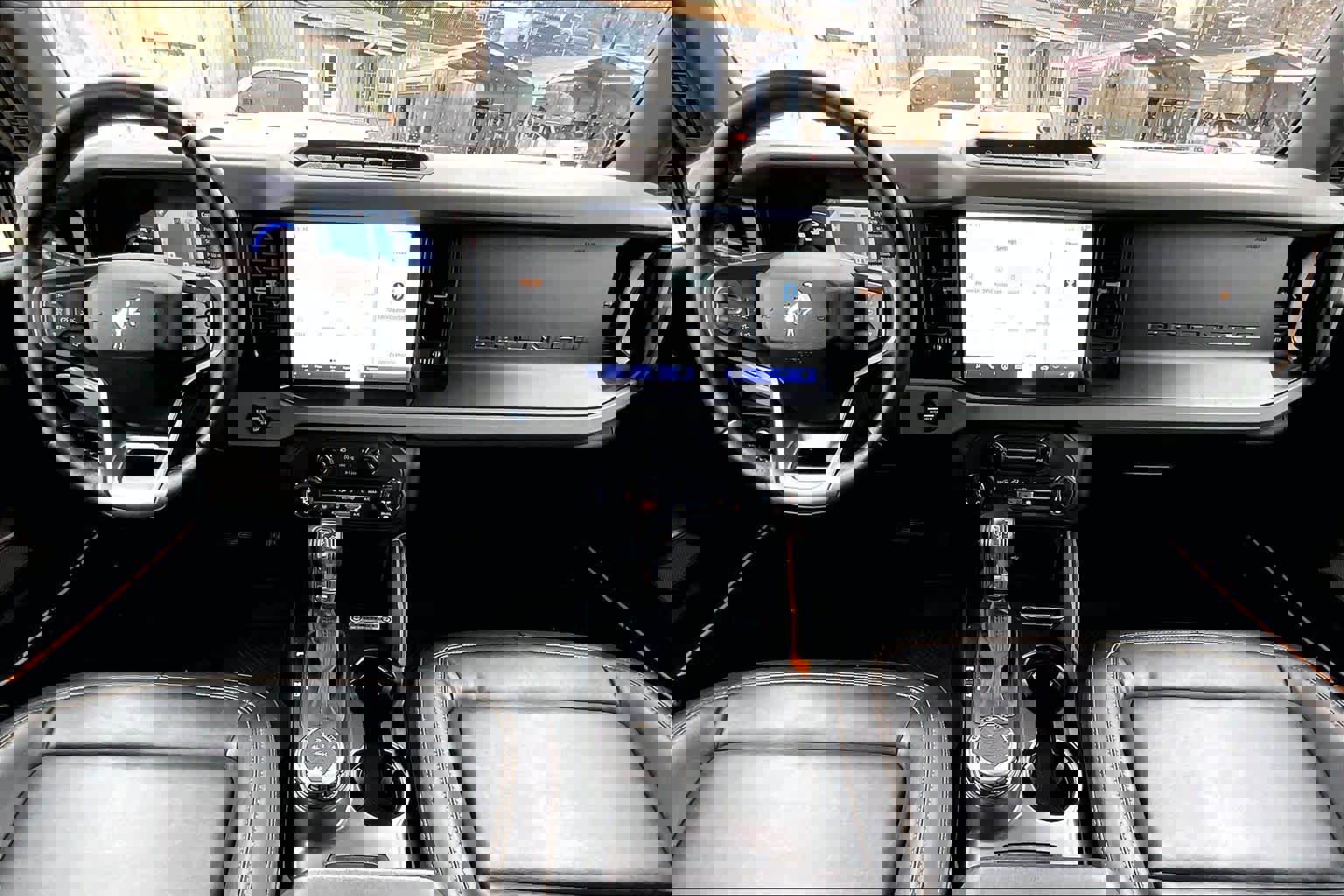 Used 2021 Ford Bronco Badlands image 15