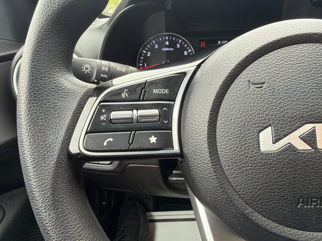 Certified 2023 Kia Forte LXS w/ LXS Technology Package FWD image 28