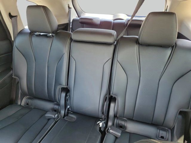 Used 2024 Acura MDX FWD w/ Technology Package image 9