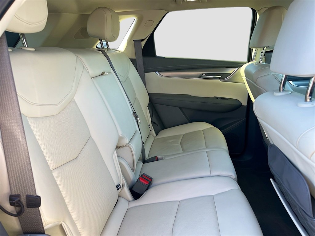 Used 2021 Cadillac XT5 Premium Luxury image 29