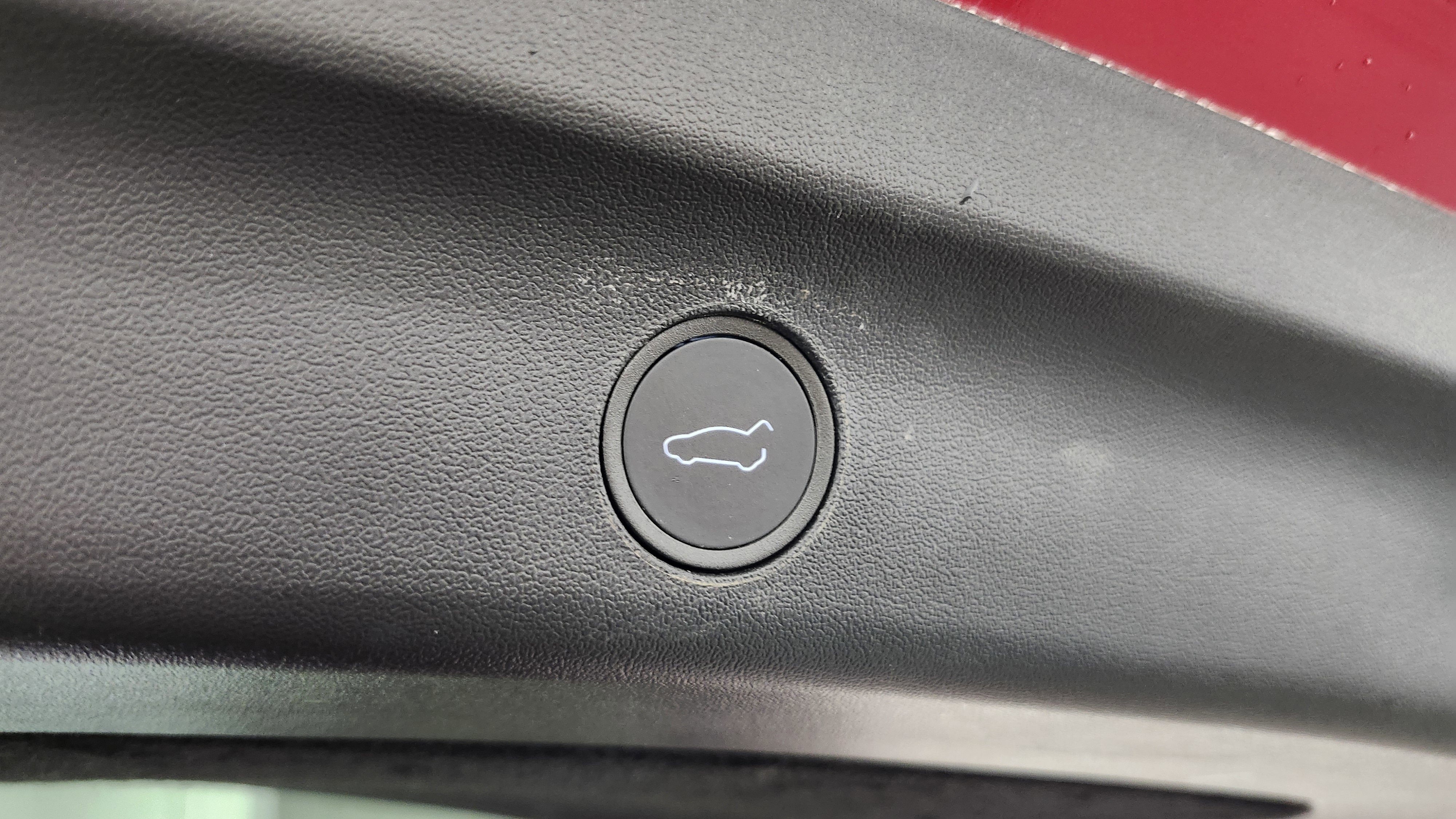 Used 2023 Tesla Model Y Long Range image 23