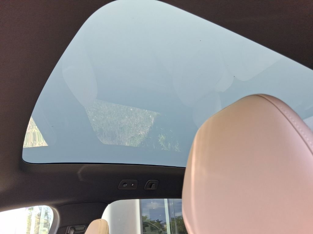 New 2026 Volvo EX90 Plus RWD image 8