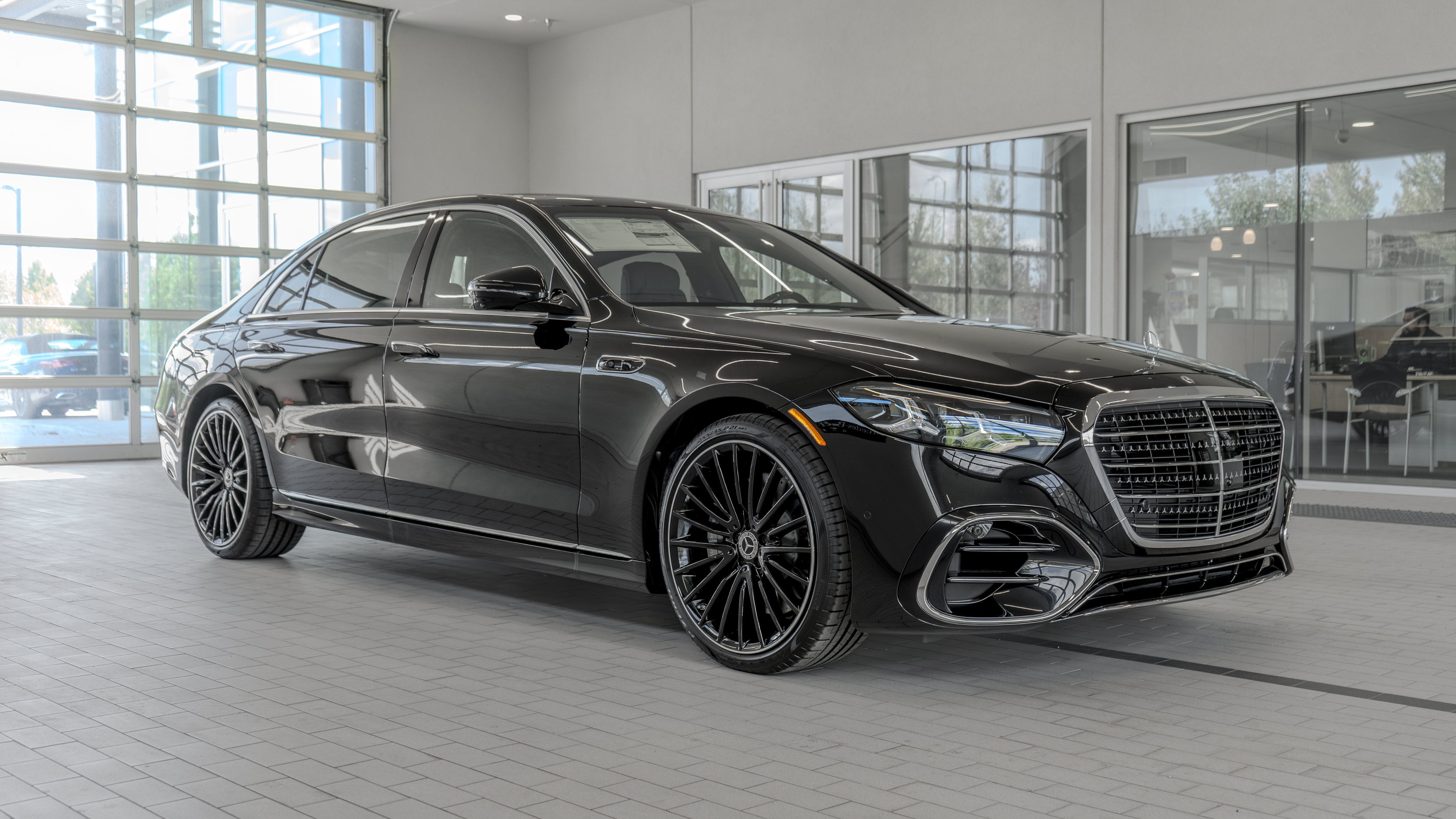 New 2027 Mercedes-Benz S 580 4MATIC Sedan image 12