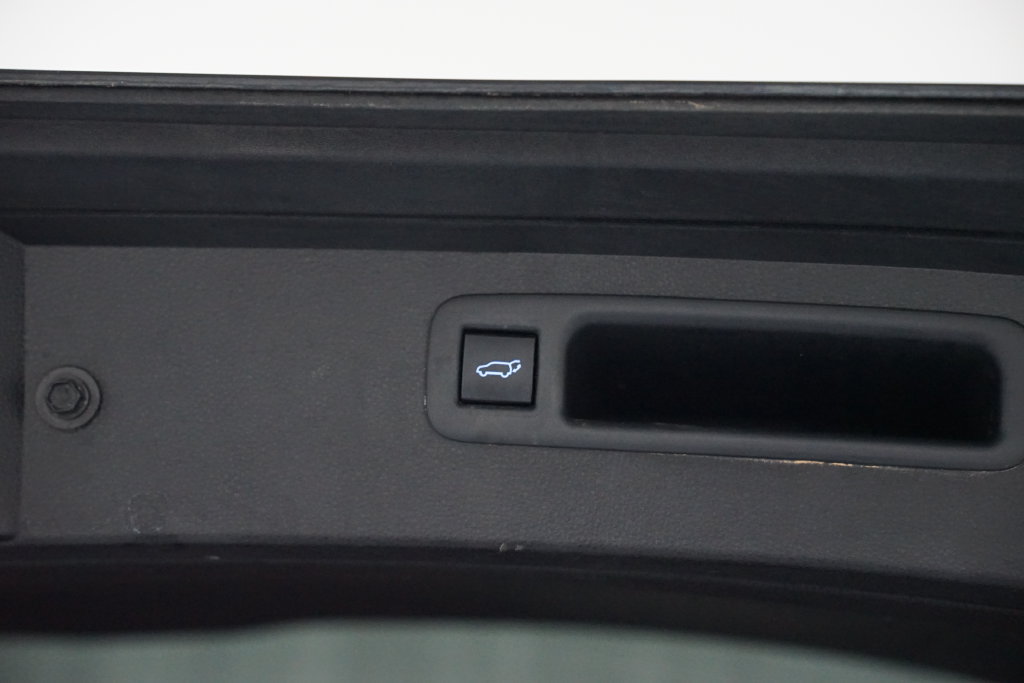 Used 2020 Toyota Highlander XLE FWD image 34