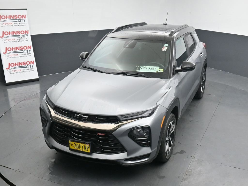 Used 2023 Chevrolet TrailBlazer RS w/ Sun and Liftgate Package image 12