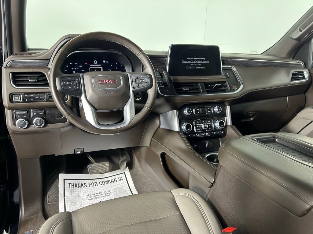 Used 2022 GMC Yukon SLT w/ SLT Premium Package image 18