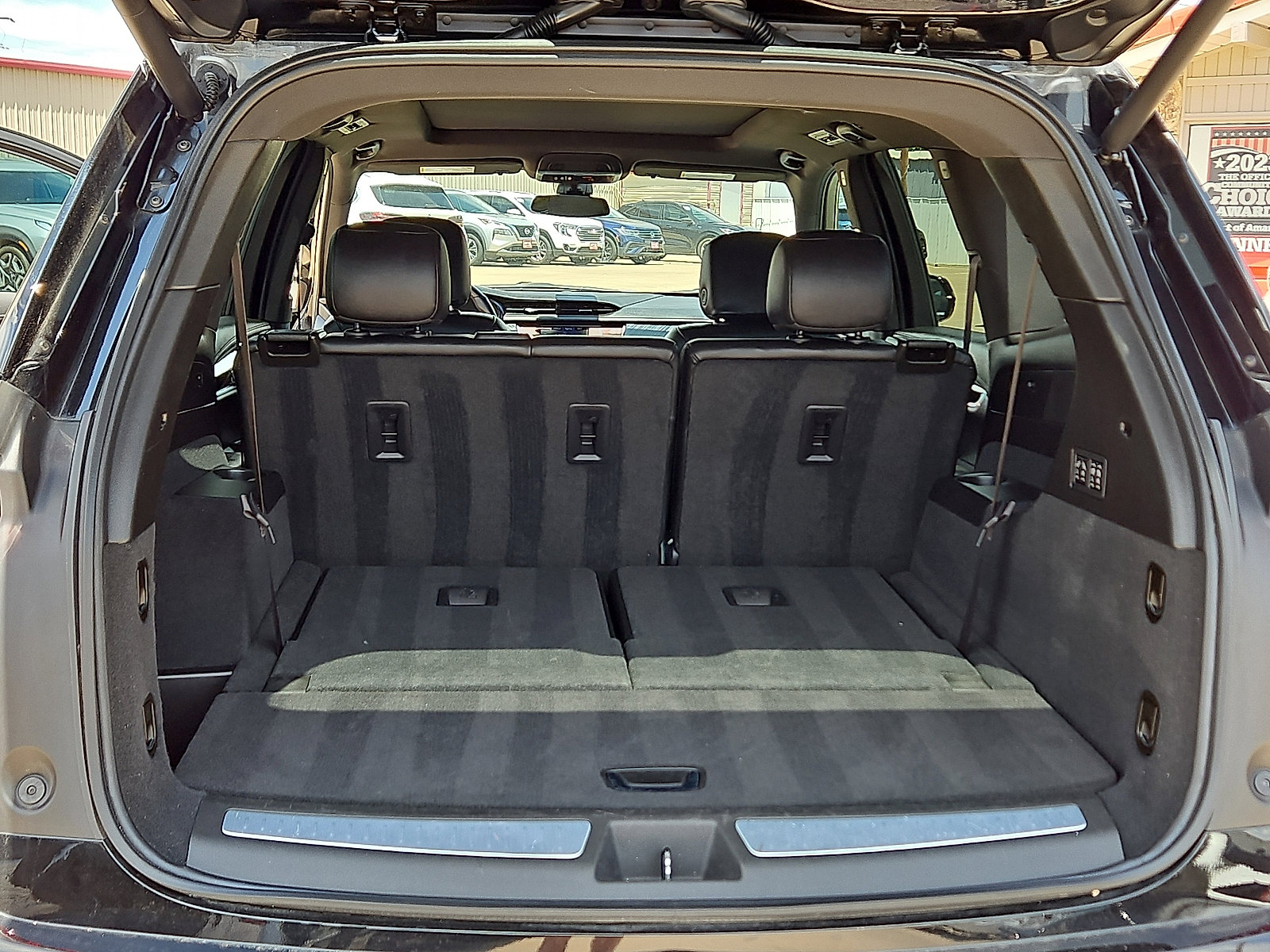 Used 2024 Cadillac XT6 Premium Luxury image 10