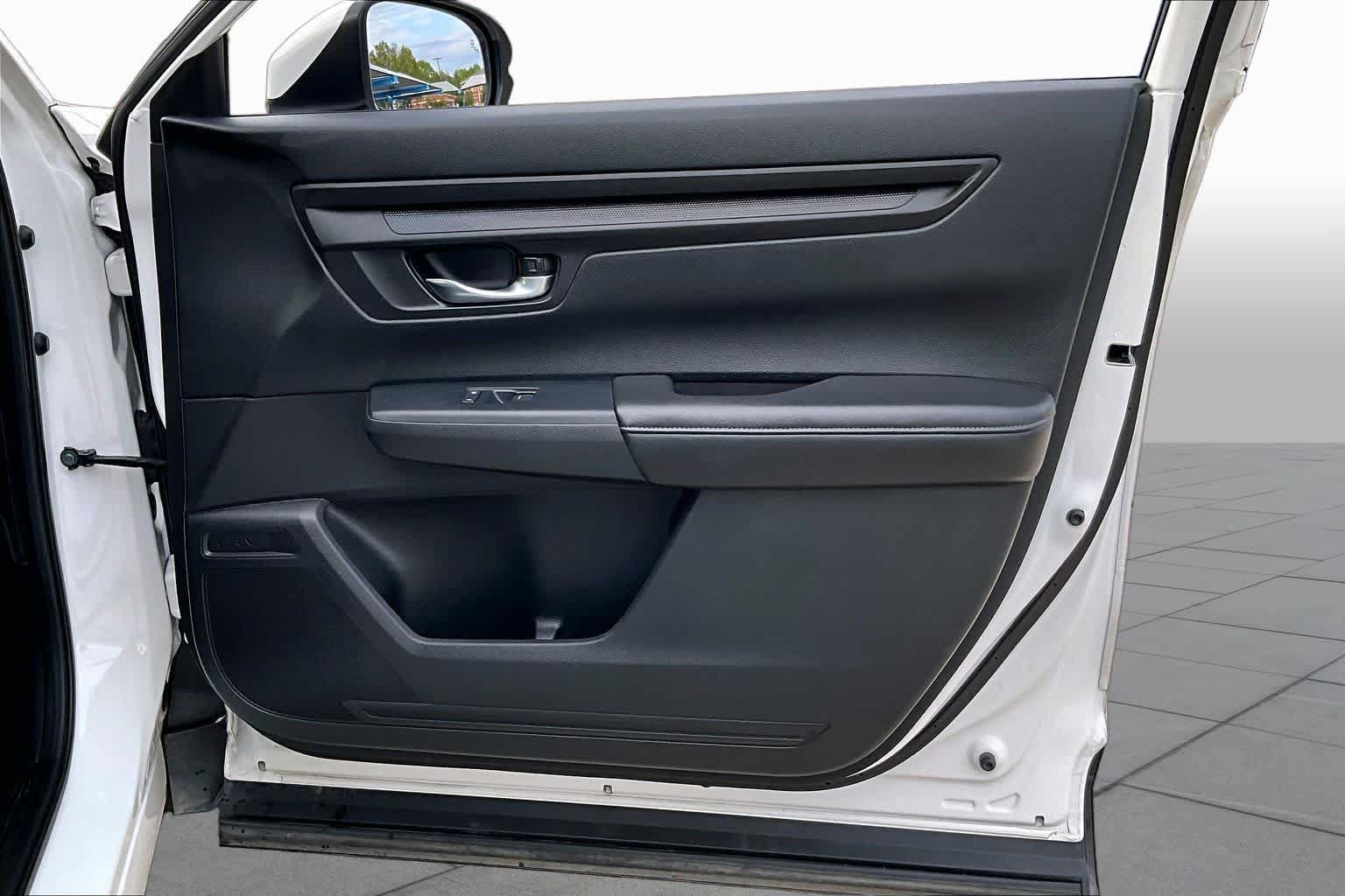 Certified 2025 Honda CR-V EX image 22