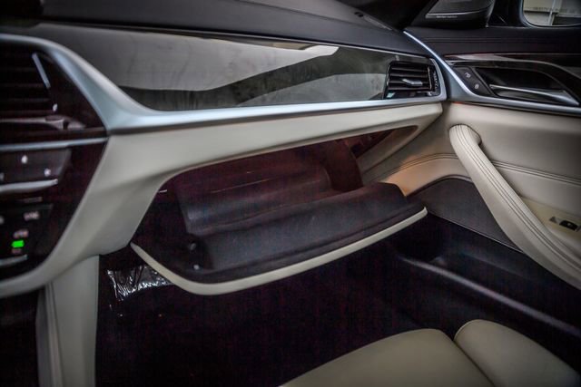 Used 2018 BMW 540i image 37