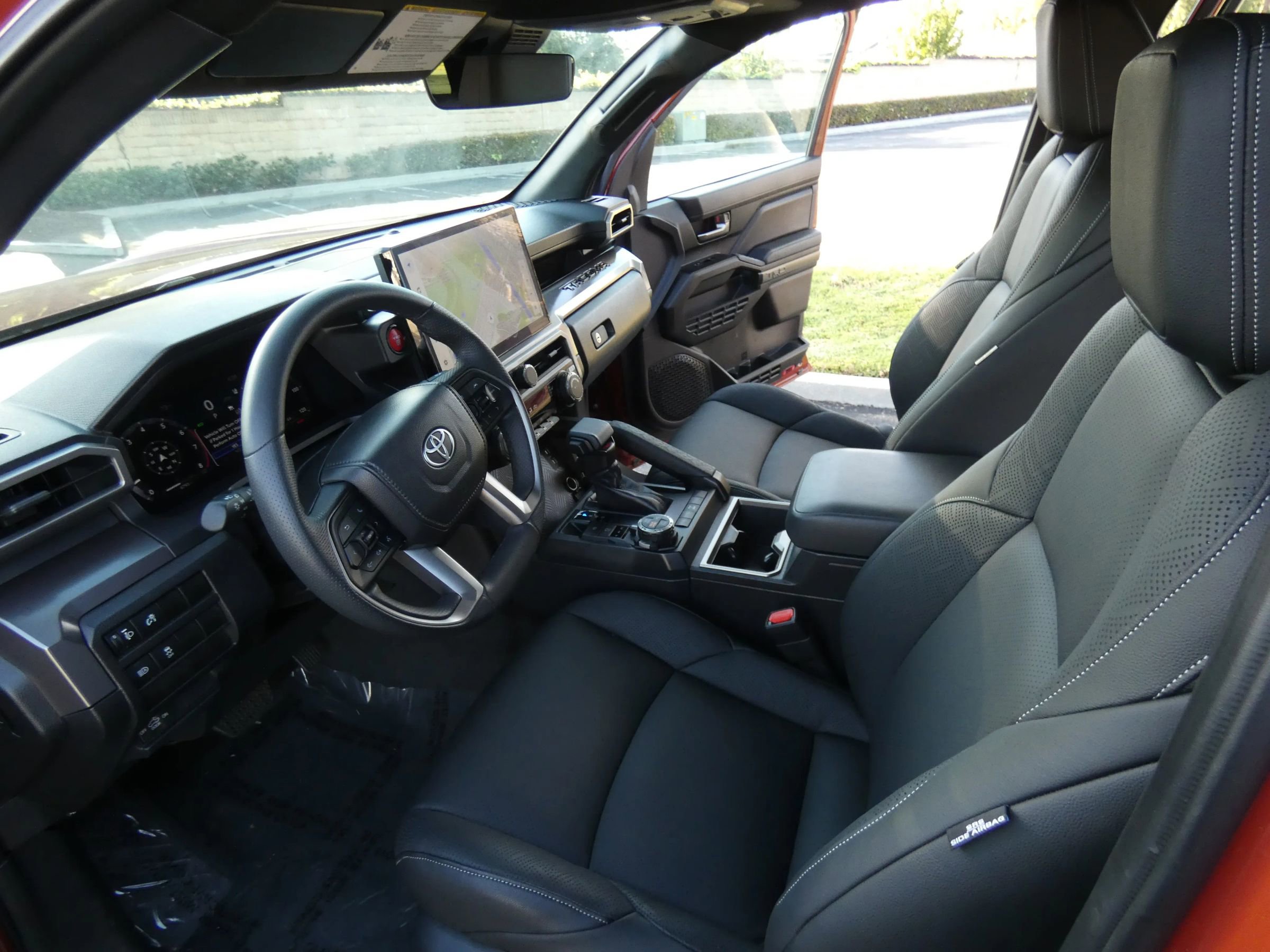 Used 2025 Toyota Tacoma TRD Off-Road image 53