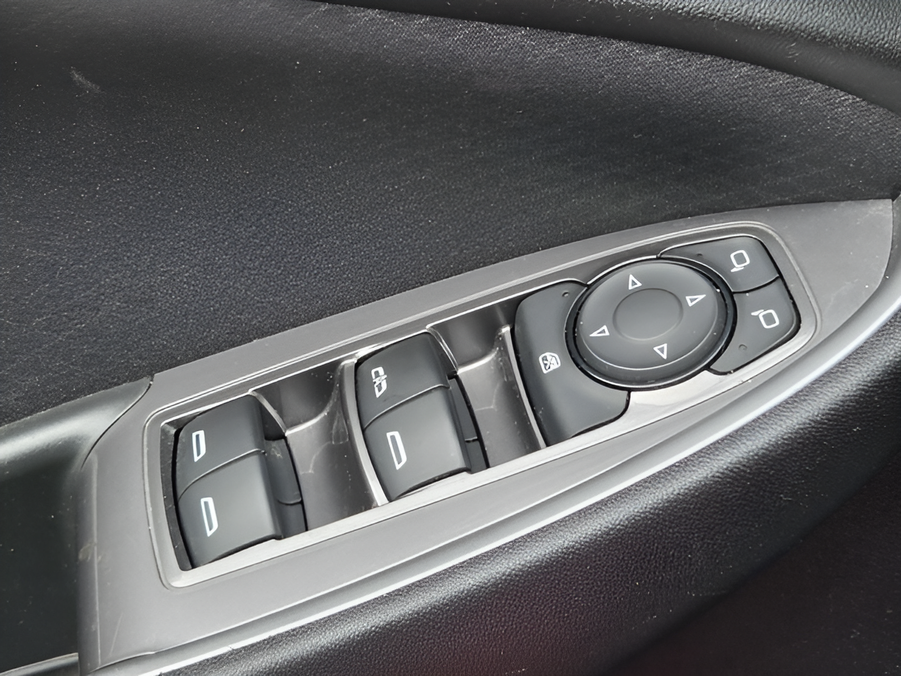 Used 2024 Chevrolet Malibu LT FWD image 25